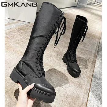 Новое поступление, мотоциклетные ботинки на толстой подошве, женские черные длинные ботинки на шнуровке, женская обувь на плоской подошве с круглым носком, женские сапоги до колена для подиума