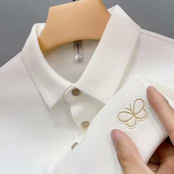 Легкая роскошная футболка с короткими рукавами и вышивкой бабочки для мужчин, летняя новинка 2023 года, модная корейская повседневная молодежная рубашка поло